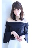 アッシュブラックカラー流行りのセミディ