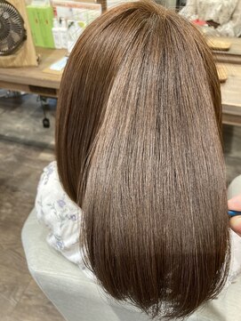 ユーリカ リチェルコ 四天王寺前夕陽ケ丘店 縮毛矯正/酸性ストレート