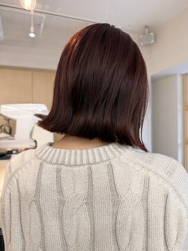 バベル アット フルリール 甲子園口(BABEL at fleurir) 暖色ワインレッドの切りっぱなしボブ