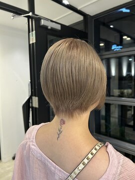 ニカイ(2F) グレージュ