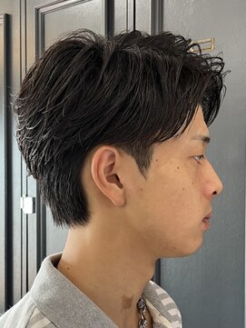 ログ(LOG) メンズセンターパート　フェザーパーマ