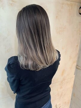 フリックヘアサロン 梅田茶屋町2号店(FLICK HAIR SALON) グレージュ/ダブルカラー/セミロング/イルミナカラー