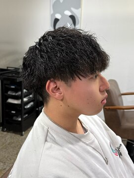 ジェリコヘアー(JERICHO HAIR) スタイリング簡単メンズ垢抜け縦落ちツイストパーマ!