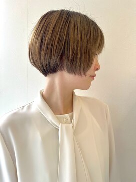 ヘアーオーパス 首回りすっきりショートボブ