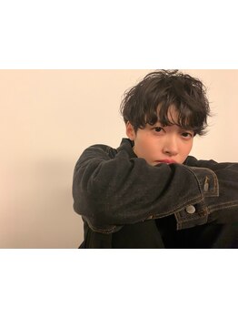 ON/OFFアレンジ自在なワンランク上のカジュアルスタイルに♪スタイリング方法もしっかりとご提案◎