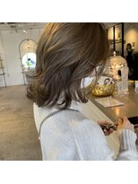 ジジ フルアヘッド(Gigi fullahead)&nbsp;くびれミディ　ハイライトベージュ