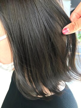 ネイヴィル(navile) 赤みゼロ◎オリーブグレージュ◎