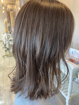 ハグクレア(HUG CLAIRE) ブリーチなしグレージュ