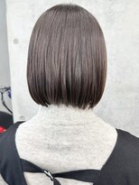 モリオ(morio)&nbsp;=顔周りレイヤーボブディ耳かけボブ切りっぱなしボブOL30代40代