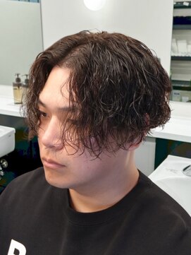 アストロ(ASTRO) 一宮メンズ韓国風センターパートパーマ