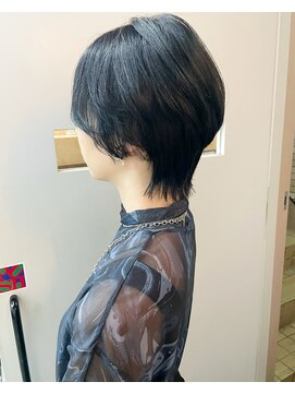 キューズ クラブ(cuz KLUB) ショートウルフブルーブラック