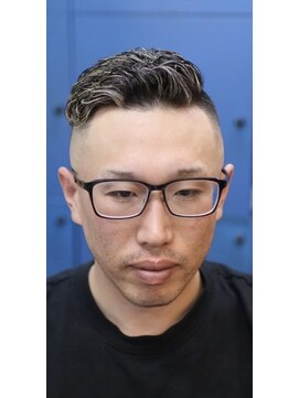 カットハウス インテリ風極道パーマ