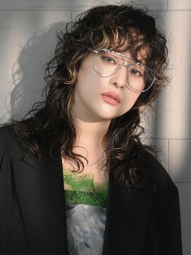 アルバム 銀座(ALBUM GINZA) ミディアム前髪カット黒髪ウルフカット_F21284