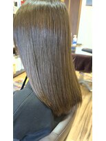 エスト(est.)&nbsp;estraight縮毛矯正×ミネコラトリートメント　20代30代40代50代