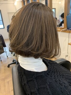 リル 塚口(LiL) 【LiL'】大人ワンカールボブヘア☆ism