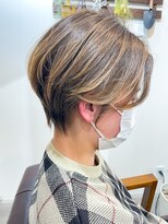 フープヘアー(HOOP.HAIR)&nbsp;大人ハンサムくびれ前下がりショーヘア