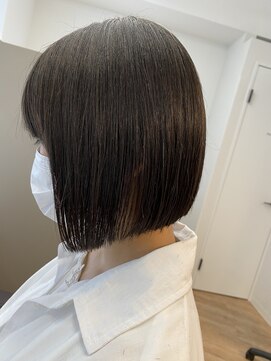 ジエクト ヴィシア(The Ect VIXIA) ぱつっとボブ×大阪ボブ×フレンチボブ×ぶつ切りボブ