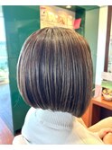 レイヤー無しクール前下がりボブでカッコよく!!