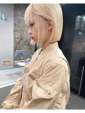 ソル オモテサンドウ 表参道 青山(SOL . OMOTESANDO) 抜きっぱなしブロンド/切りっぱなしボブ［表参道駅］