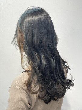 ラテ アトリエ(latte atelier) 大人可愛い/ケアブリーチ/インナーカラー/イヤリングカラー