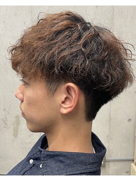 フイ 自由が丘(men's salon Hui) メンズ/アップバング/ツーブロックマッシュ/束感ショート波巻き
