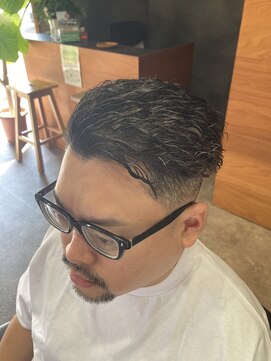 美友来 バックツイストスパイラルパーマ