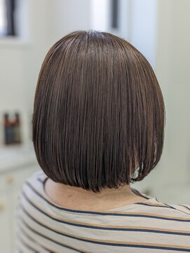 ミシカ(MITHICA) 縮毛矯正の失敗でチリつき⇒ネオメテオストレートばっちりお直し