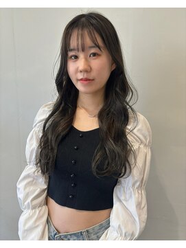 イル(ill) オリーブカラー オリーブベージュ ロング 透明感 大須