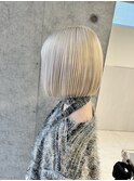 ハイトーンホワイトボブ