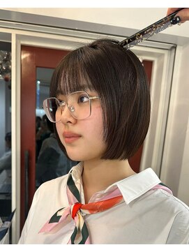 シイ(SIE) 顎ラインボブ