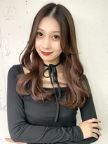 ヴェイン 渋谷(vain)&nbsp;★くびレイヤー黒髪エモージュ小顔レイヤーロンググレーベージュ