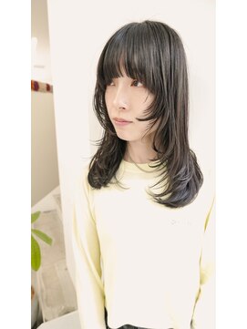 マスタード(MASTARD) ホワイトグレージュオリーブグレージュミディアムヘア