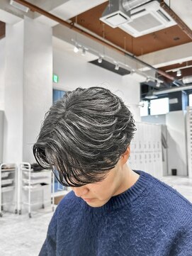 ルーストデラックス 京都河原町三条(ROOST dx) フェザーショート