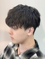 ビッケメンズヘア(Vicke Men's hair) 刈り上げセンターパートフェザーパーマニュアンスパーマ韓国