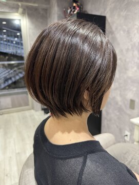 アルカナ(Arcana) 大人可愛い丸みショートボブ/ツヤ感ショート