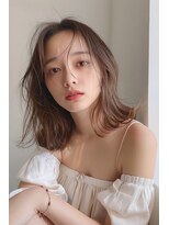 ルル(Lulu)&nbsp;ミディアムレイヤーアッシュブラウン