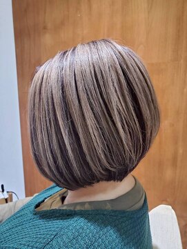 ヘアリゾート粋 リマ 銀座店(lima) ハイライトカラー/ショートボブ