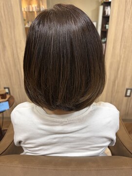 ラナ(LANA) 少しずつ根元を明るく染めています＾＾