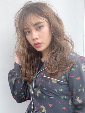 アイティー バイ アルバム 中野店(IT by ALBUM) 大人ウエーブヘア_オリーブカラーハイライトカラー_47126