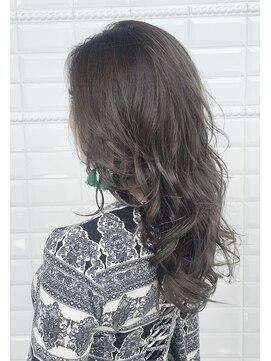 ミラレスカ 栄(MIRA RESCA) グレージュカラー