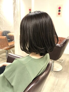 アンプリュス リアン(1+ Unplus lien) 暗髪ラベンダーアッシュふんわりボブ/亀戸