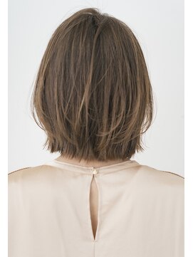 ガーデン タチカワ(garden tachikawa) 大人可愛いひし形くびれ前下がりショート×アッシュグレージュ