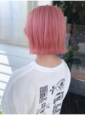 ホワイトピンク×切りっぱなしボブ