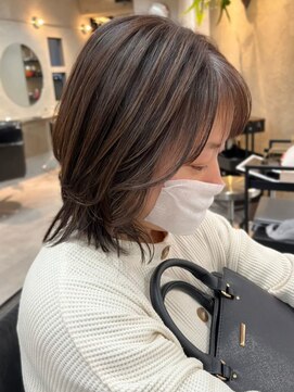 ティダスマイル(tida smile) フェミニン大人ショートウルフ