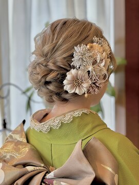 ア フロウト(a float) 成人式ヘアセット　着付け