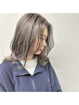 スターク(stark) レイヤーカット/レイヤーロング/ブリーチなしカラー/姫路