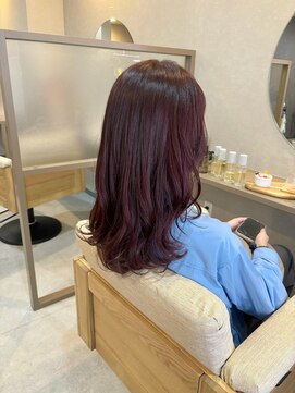 モア(Moa) cassisカラー