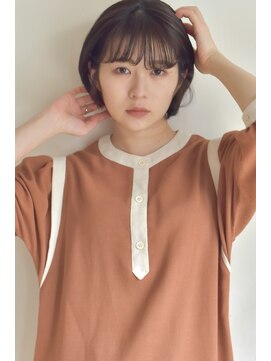 フリッカ(FLYCKA) 吉祥寺 斜めバング　グレージュカラーデザインカラー