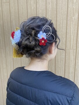 アム(am) シニヨンアレンジ