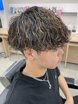 ロンド ローガン 名駅(Lond LOGAN)&nbsp;メンズパーマ　ツイストスパイラル　波巻きスパイラルパーマ眉毛